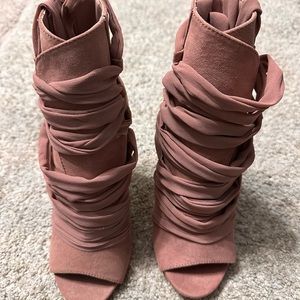 High Heels color pink they are brand new I never used them